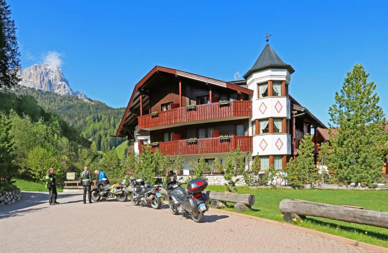 Hotel Condor Wolkenstein in Gröden Exterior foto